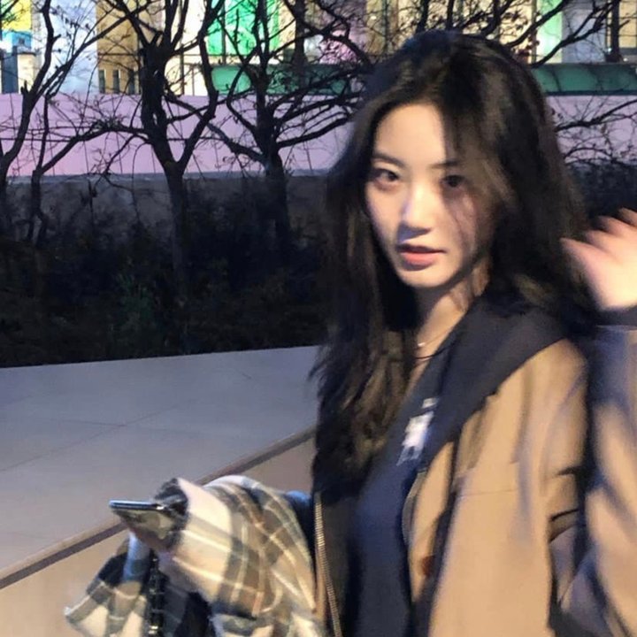 只能爱一个